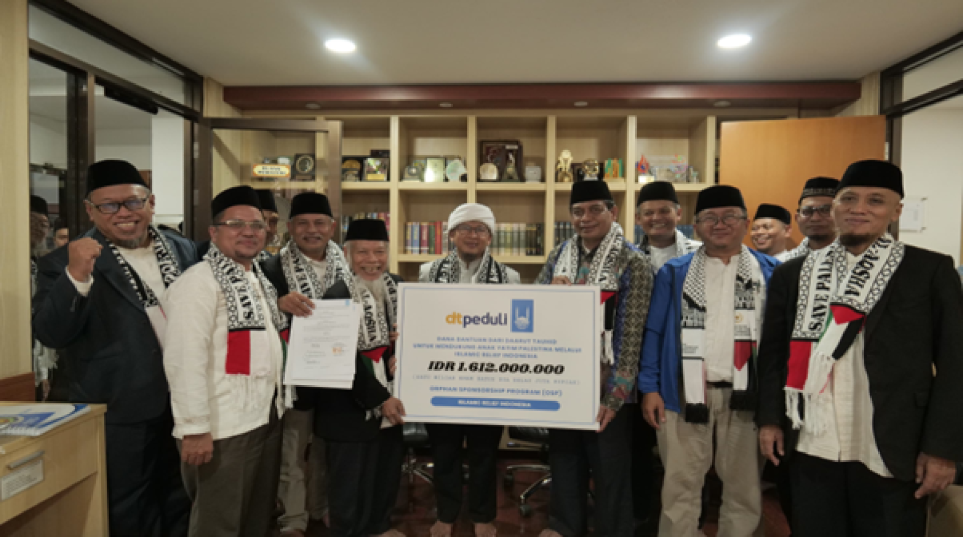 Signing ceremony between Islamic Relief and DT Peduli